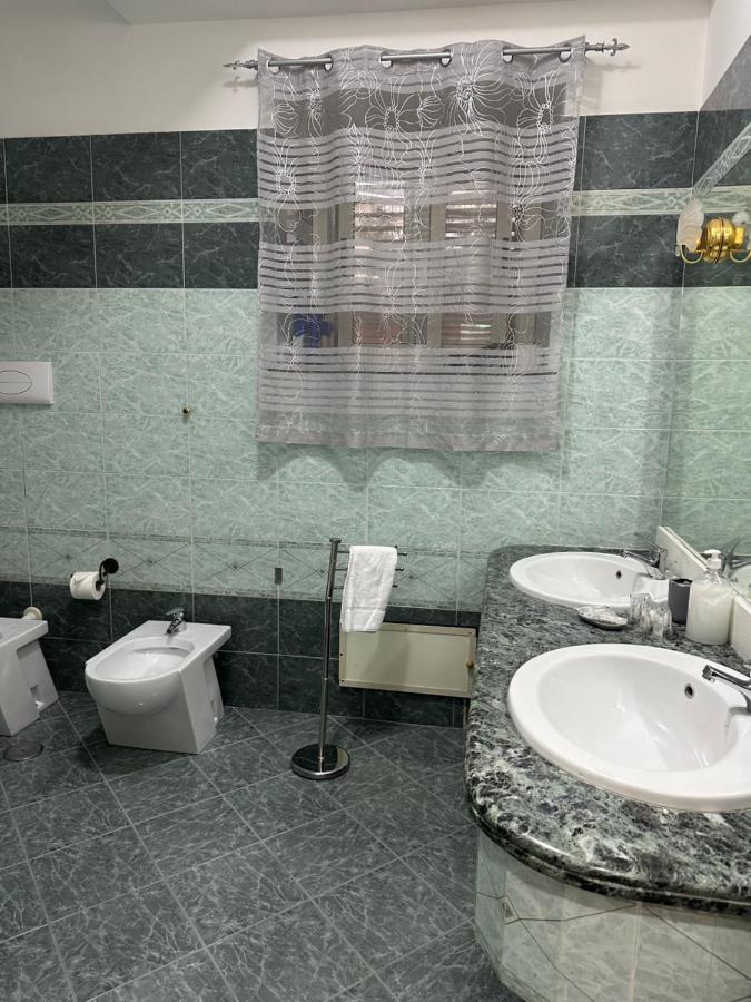 卡坦扎罗A Due Passi Dal Mare住宿加早餐旅馆 外观 照片