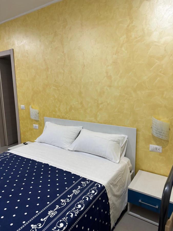 卡坦扎罗A Due Passi Dal Mare住宿加早餐旅馆 外观 照片